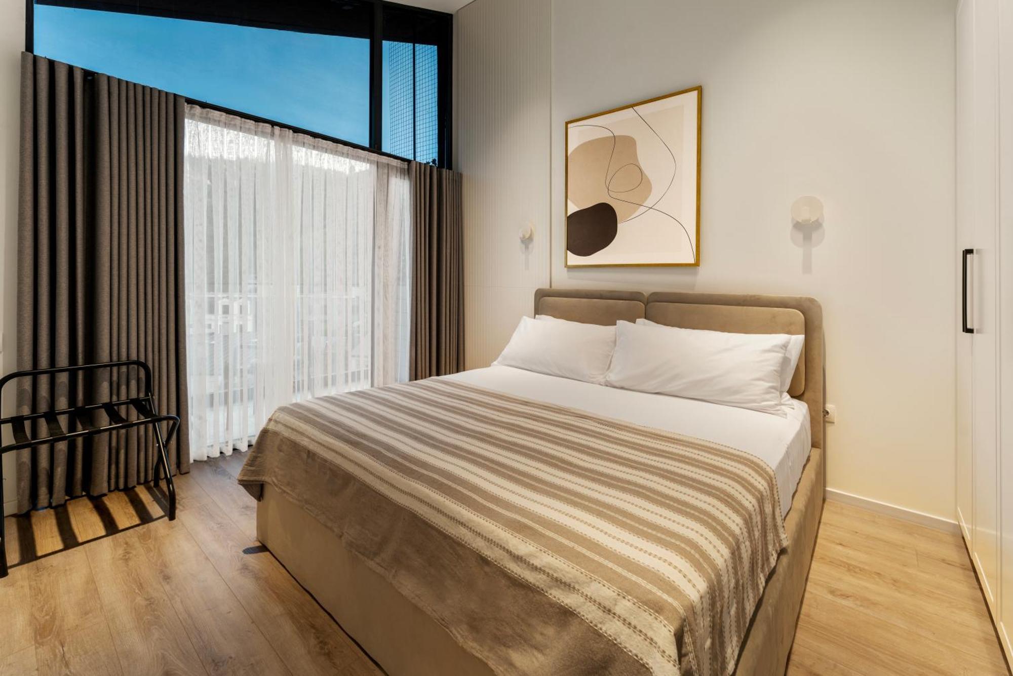 Solridge Aparthotel Tbilisi ภายนอก รูปภาพ
