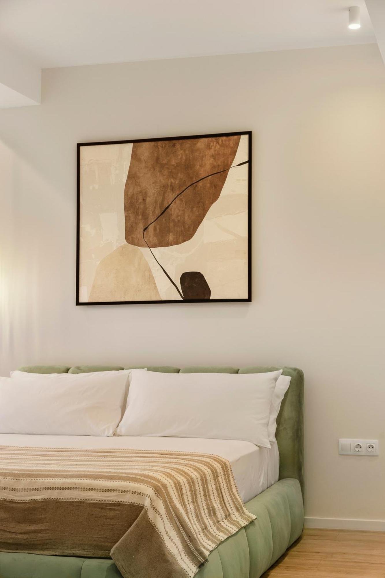 Solridge Aparthotel Tbilisi ภายนอก รูปภาพ