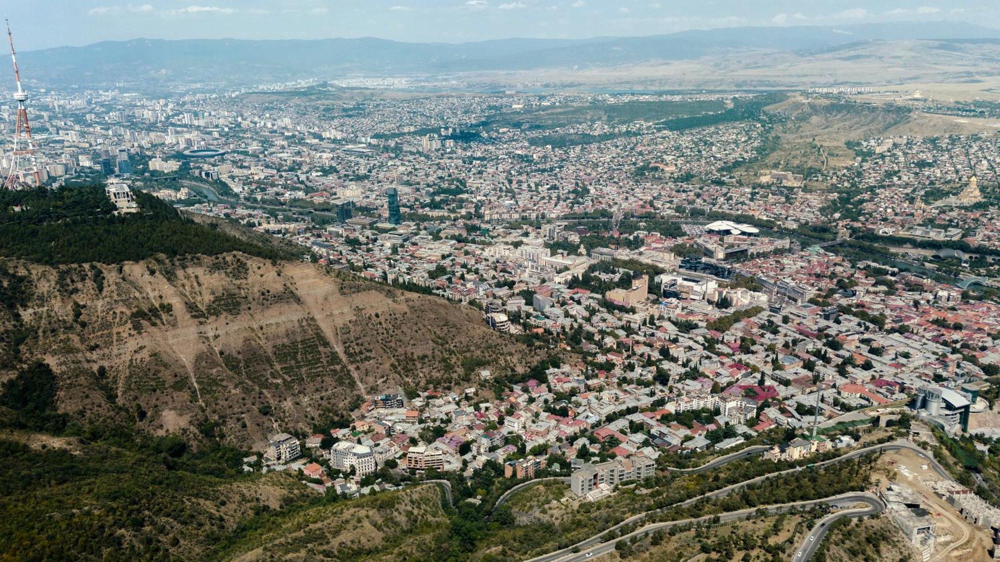 Solridge Aparthotel Tbilisi ภายนอก รูปภาพ